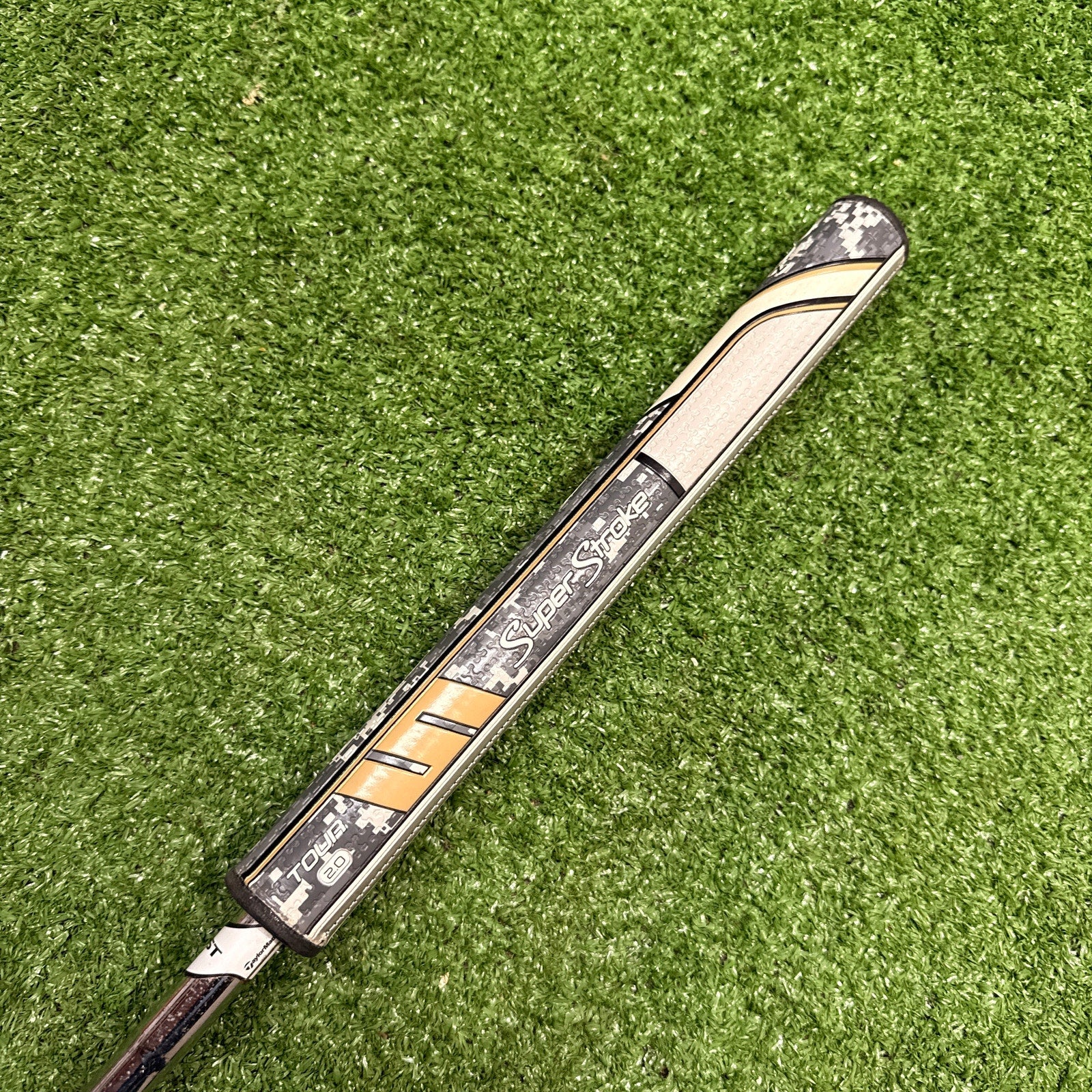 Taylormade Manta Ghost Corza Putter Center Shafted RH