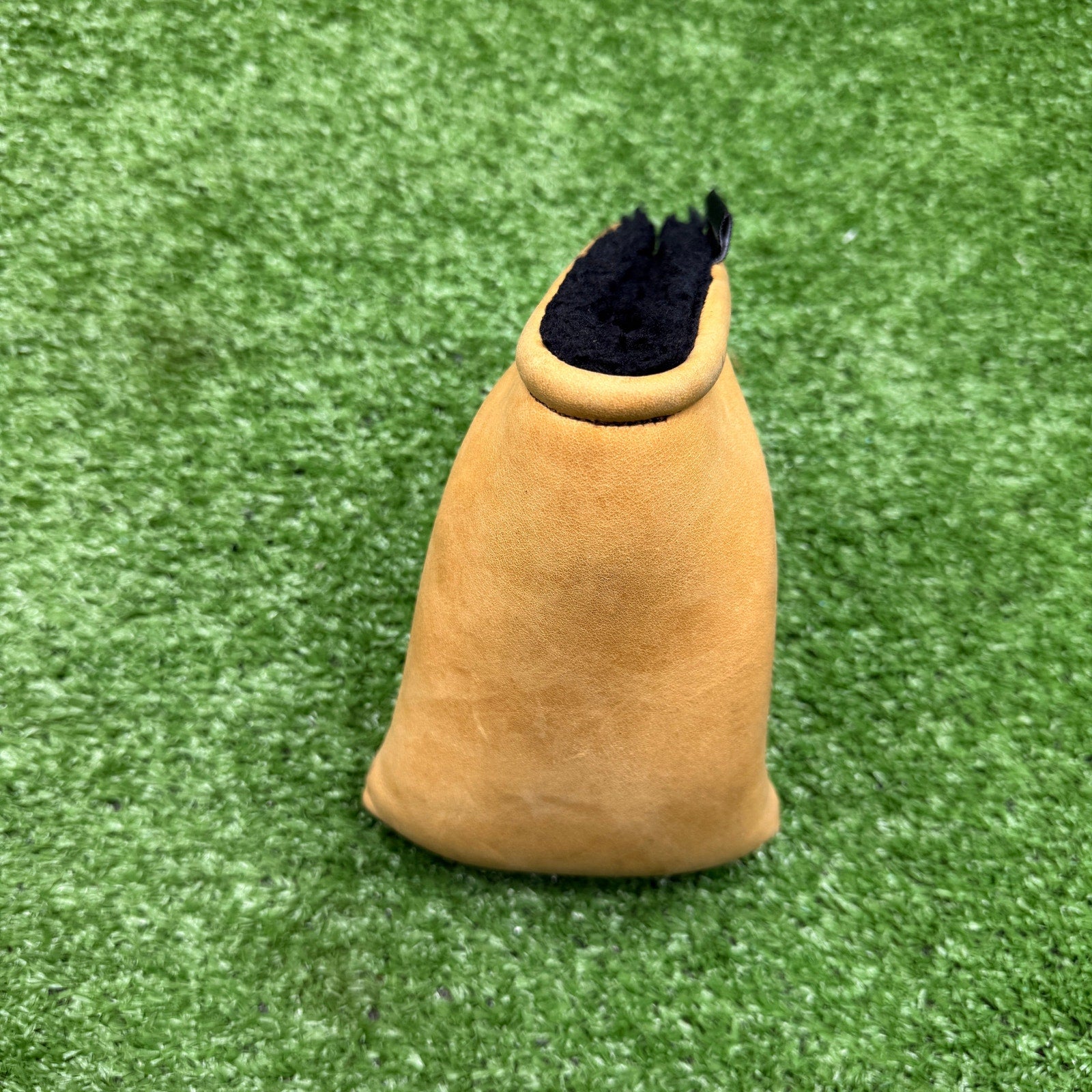 Ace Of Clubs Golo Style Putter Headcover