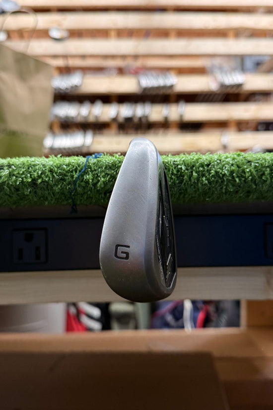 Cobra Dark Speed Single Gap Wedge Senior Graphite RH