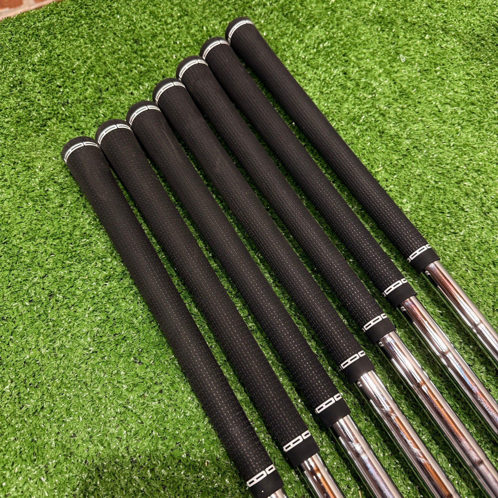 Titleist T350 24' Iron Set 5-GW Regular Steel RH - FAIRWAY FINDS