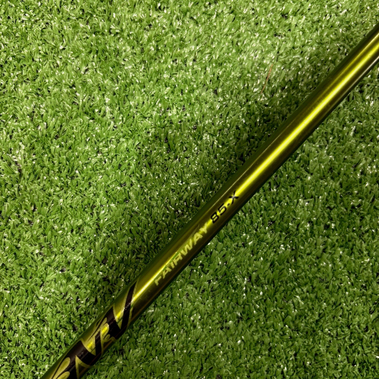 Titleist 904F 19° 5 Wood Aldia Graphite X-Stiff Shaft RH - FAIRWAY FINDS