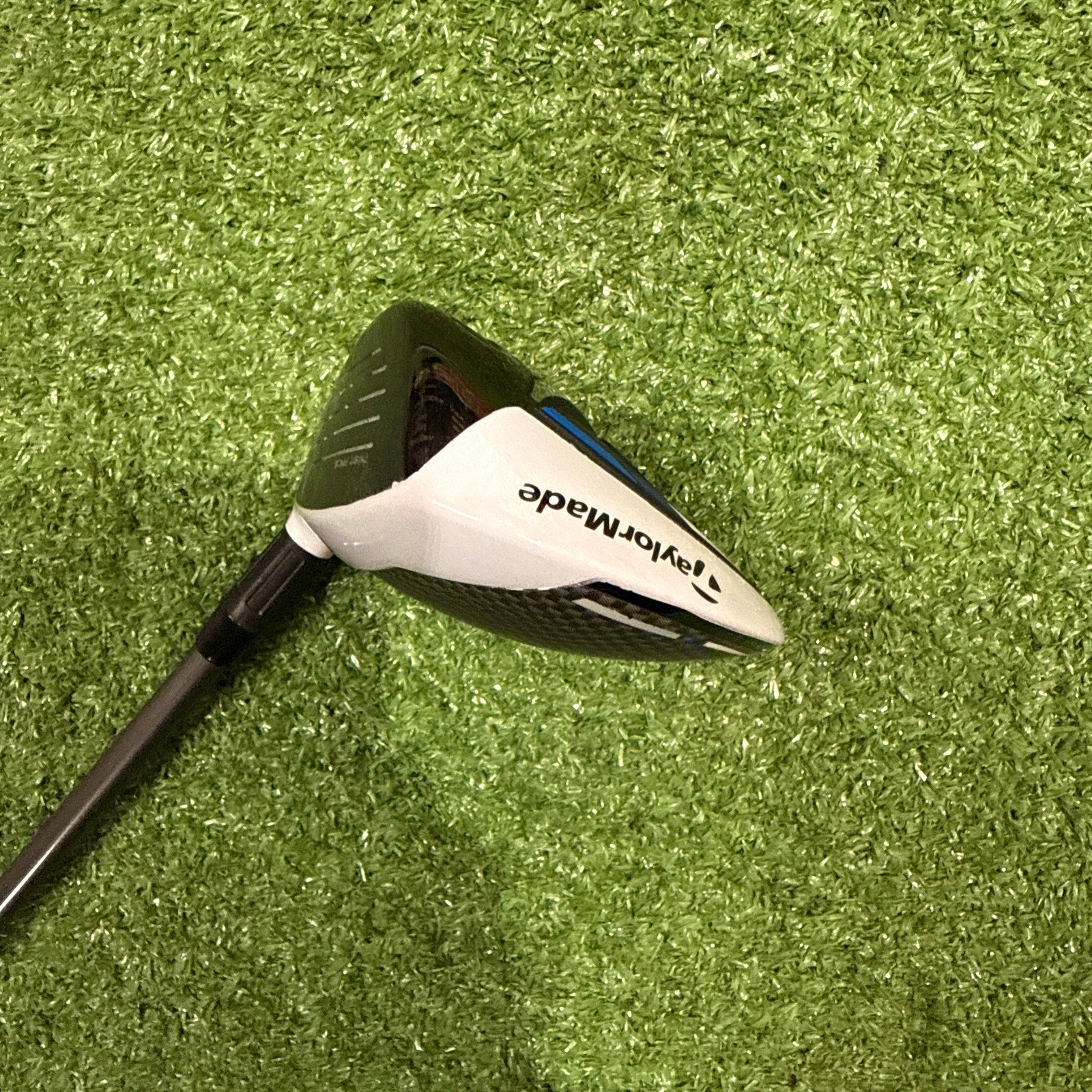 Taylormade Sim Max 18* 5 Wood Regular Graphite RH