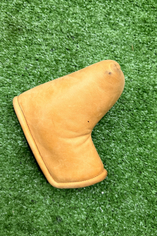 Ace Of Clubs Golo Style Putter Headcover
