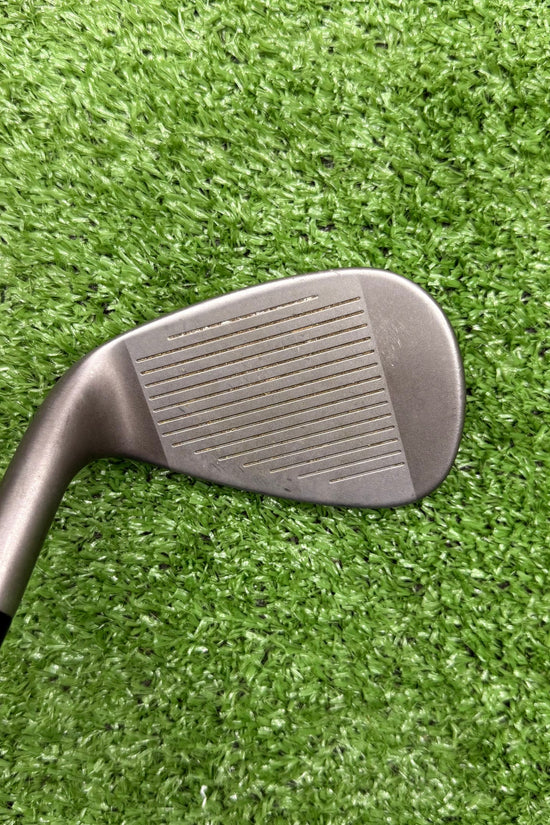 Cobra Dark Speed Single Gap Wedge Senior Graphite RH