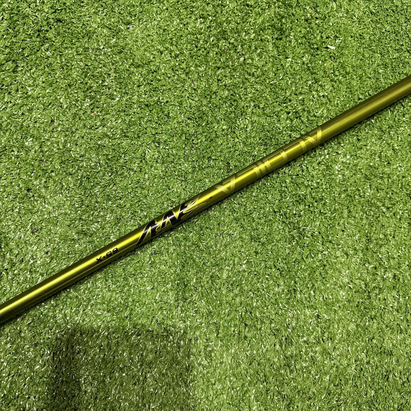 Titleist 905s 7.5° Driver XStiff Graphite RH - FAIRWAY FINDS