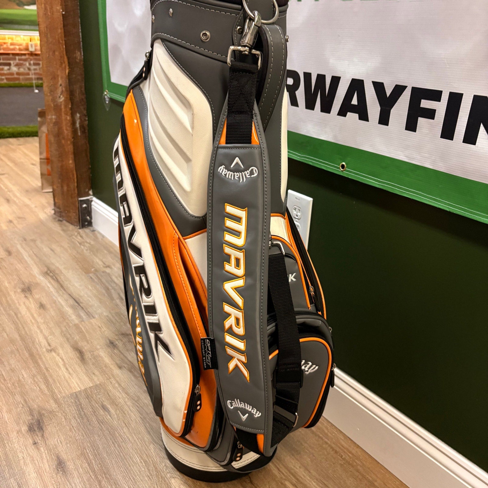 Callaway Maverik Staff Bag - FAIRWAY FINDS