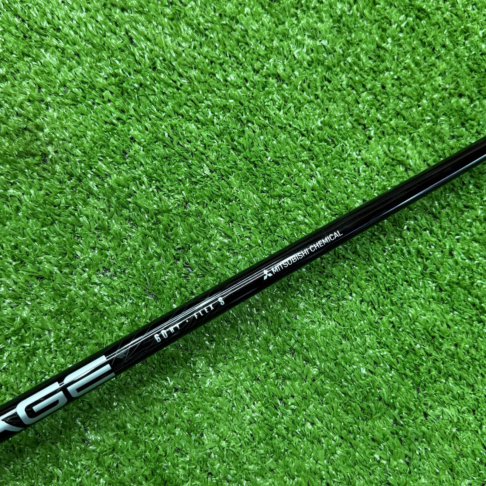 Mitsurbishi Kuro Kage Stiff Graphite 60g Fairway Wood/Hybrid Shaft 40.5"