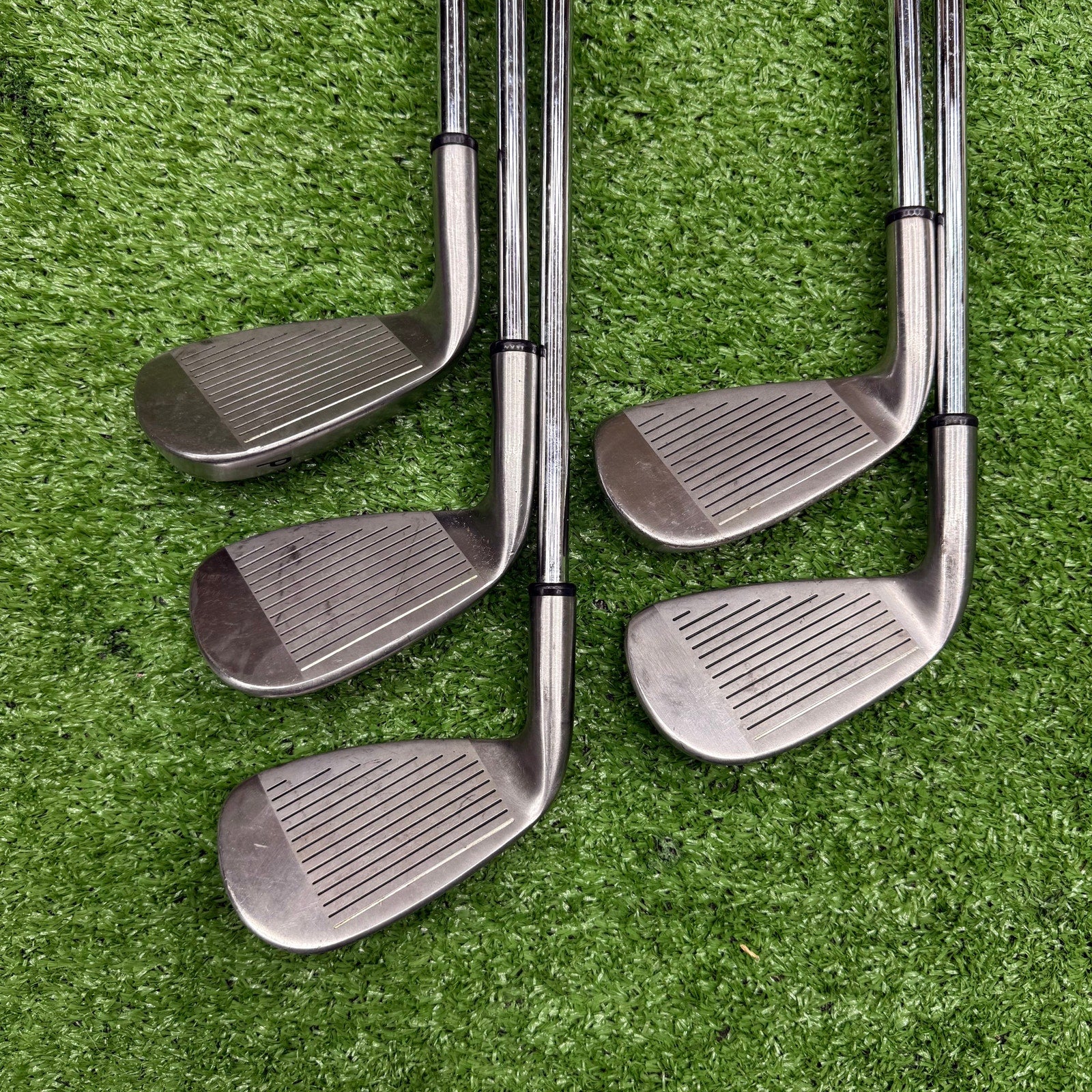 Callaway Strata Red Iron Set PW-6i Steel Uniflex RH - FAIRWAY FINDS