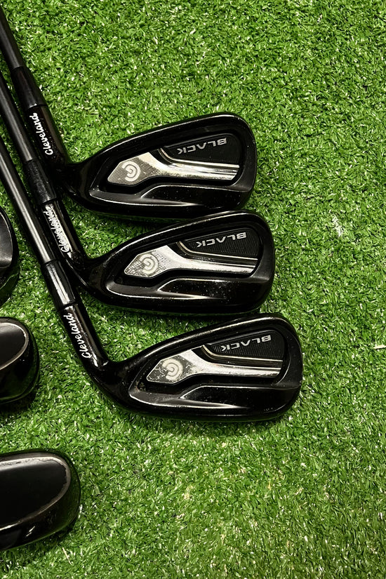 Cleveland Black CG 15' Iron Set 4-PW Regular Graphite RH