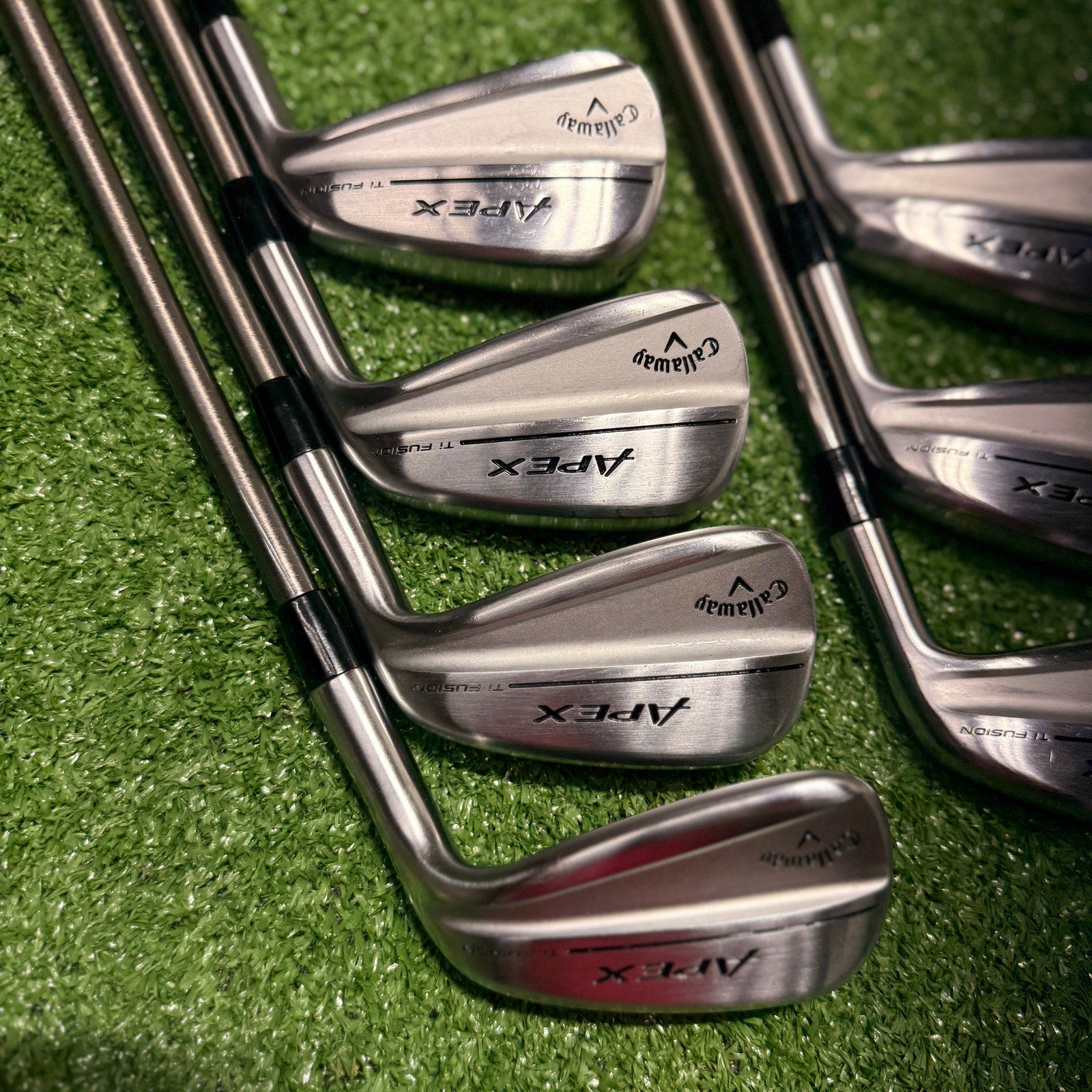 Callaway Apex Fusion TI Iron Set 5-AW Regular Graphite RH