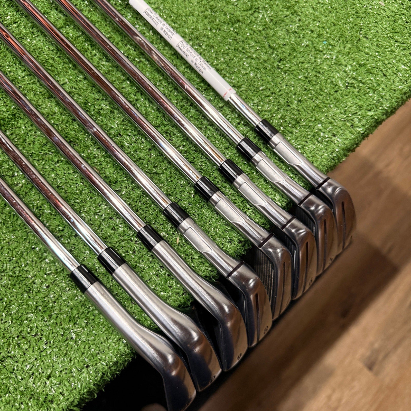 Taylormade QI Iron Set 4-PW+AW Stiff Steel RH - FAIRWAY FINDS