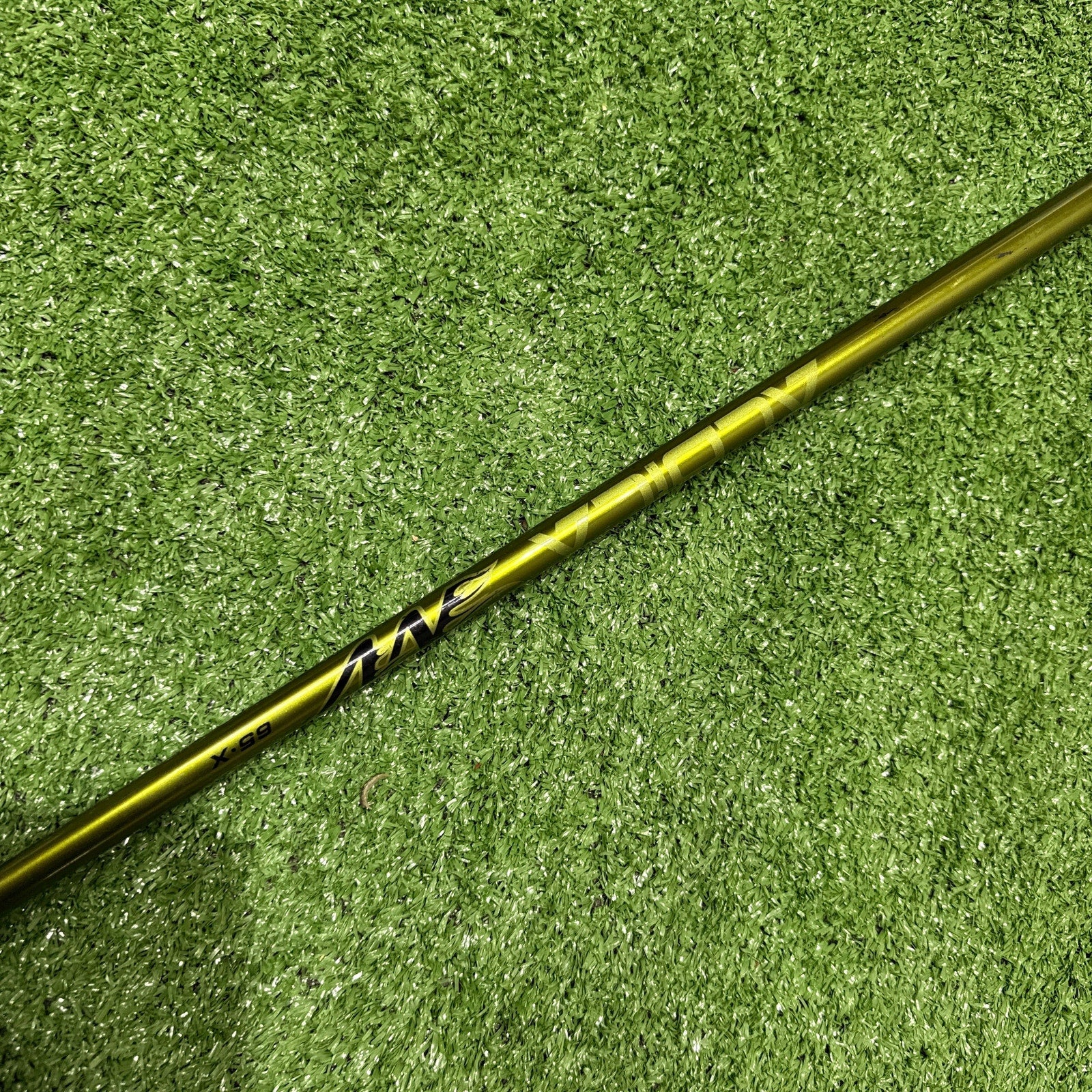 Titleist 905s 7.5° Driver XStiff Graphite RH - FAIRWAY FINDS