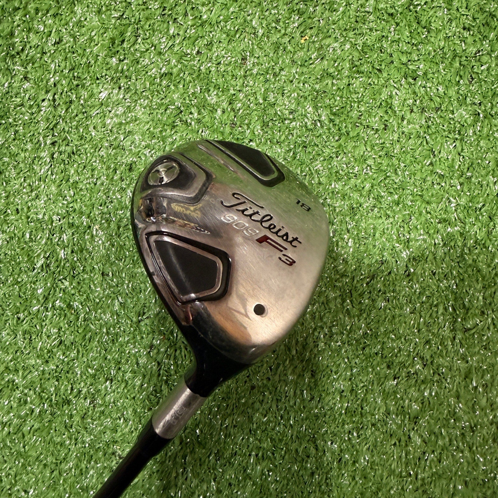 Titleist 909 F3 18° 5 Wood VooDoo X-Stiff Graphite RH - FAIRWAY FINDS