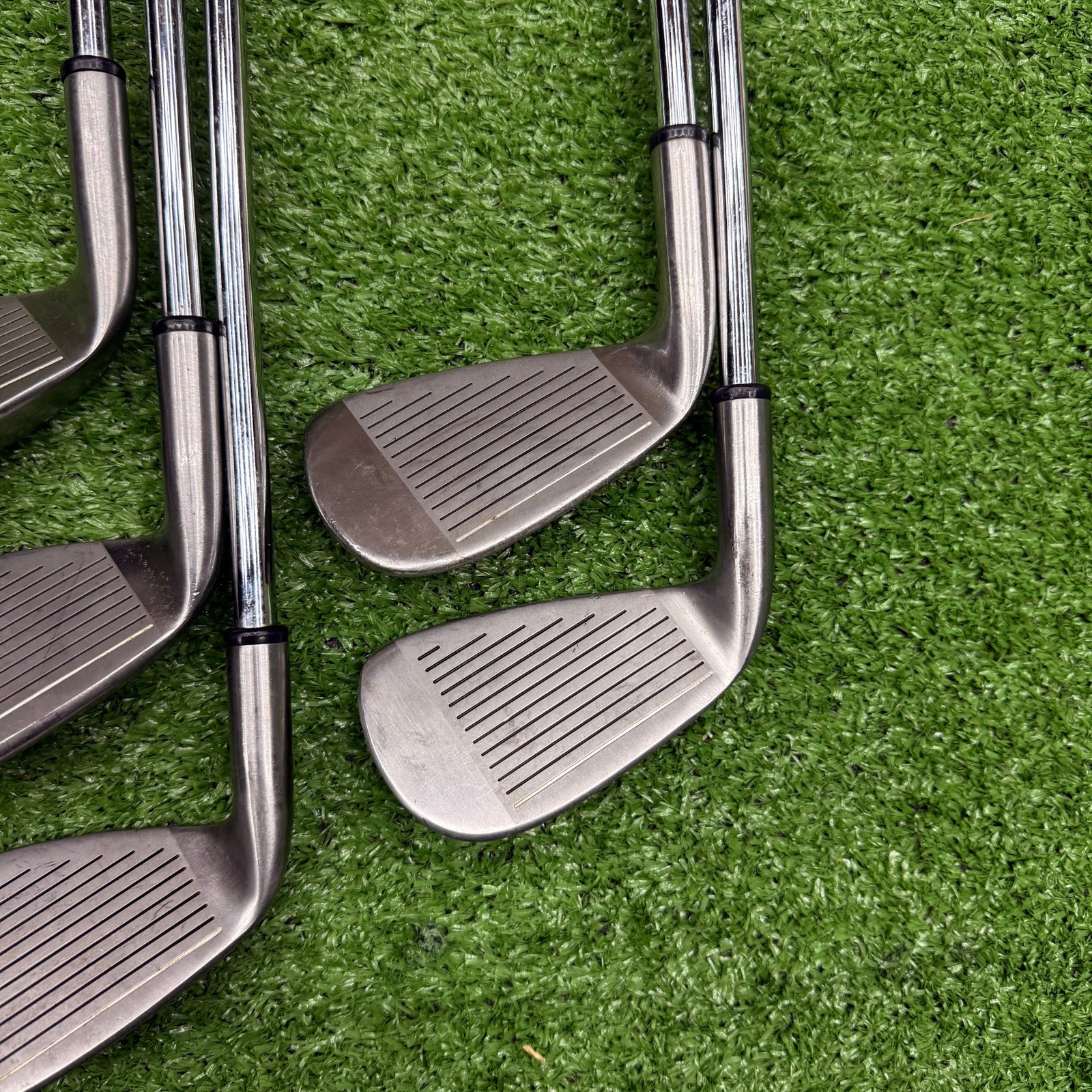 Callaway Strata Red Iron Set PW-6i Steel Uniflex RH - FAIRWAY FINDS