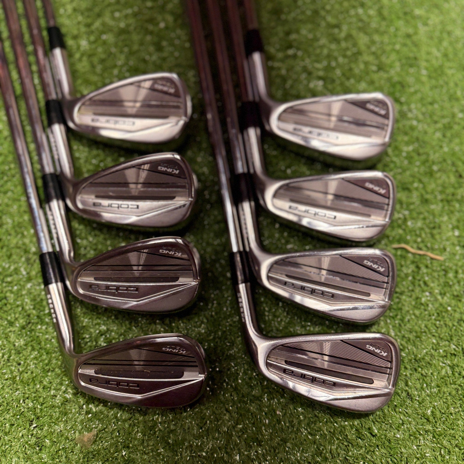 Cobra King Tour Iron Set 4-GW X Stiff Steel RH