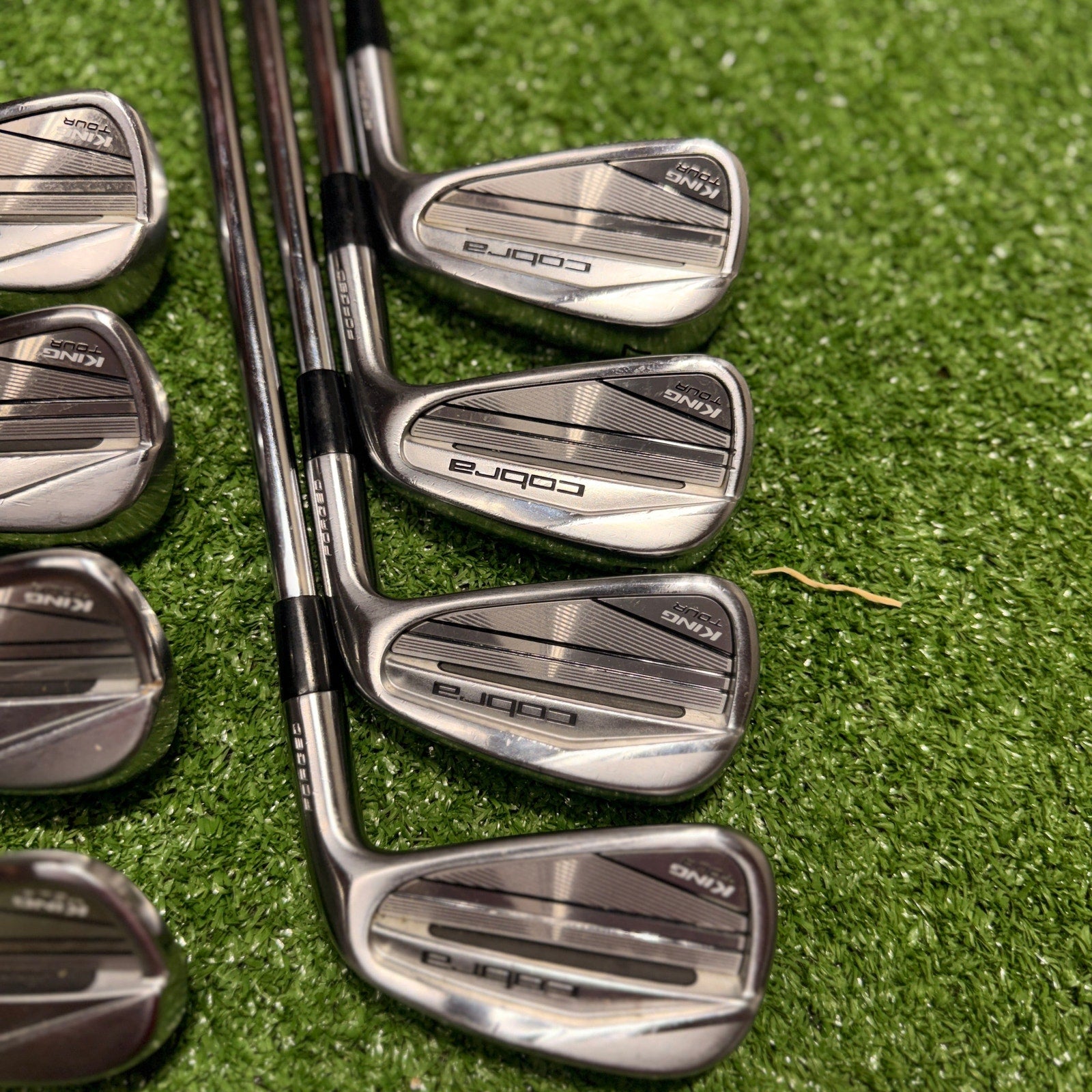 Cobra King Tour Iron Set 4-GW X Stiff Steel RH