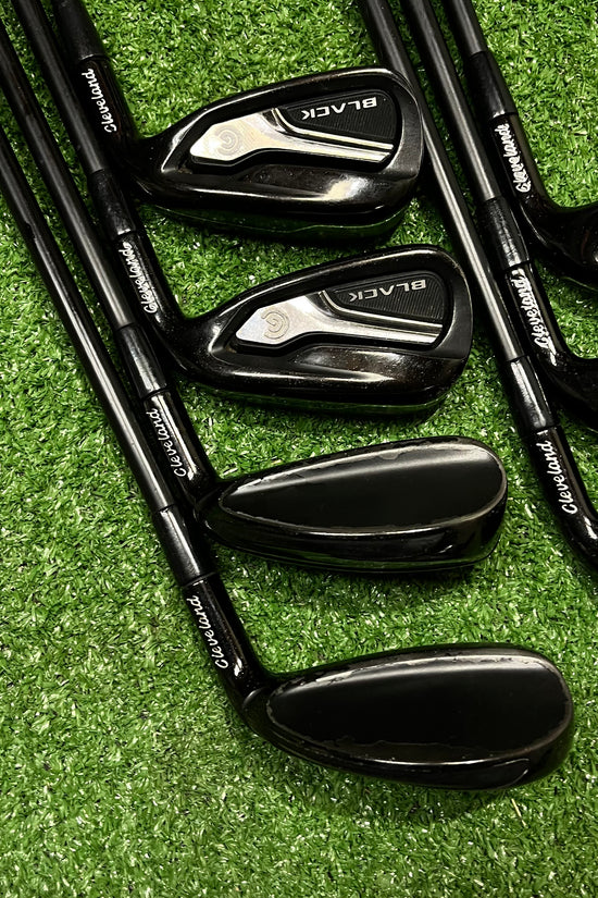Cleveland Black CG 15' Iron Set 4-PW Regular Graphite RH