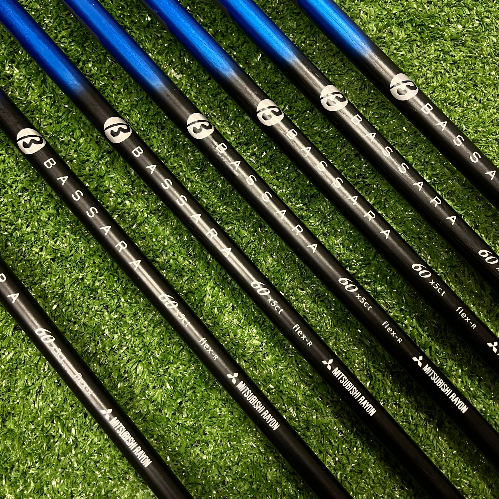 Cleveland Black CG 15' Iron Set 4-PW Regular Graphite RH