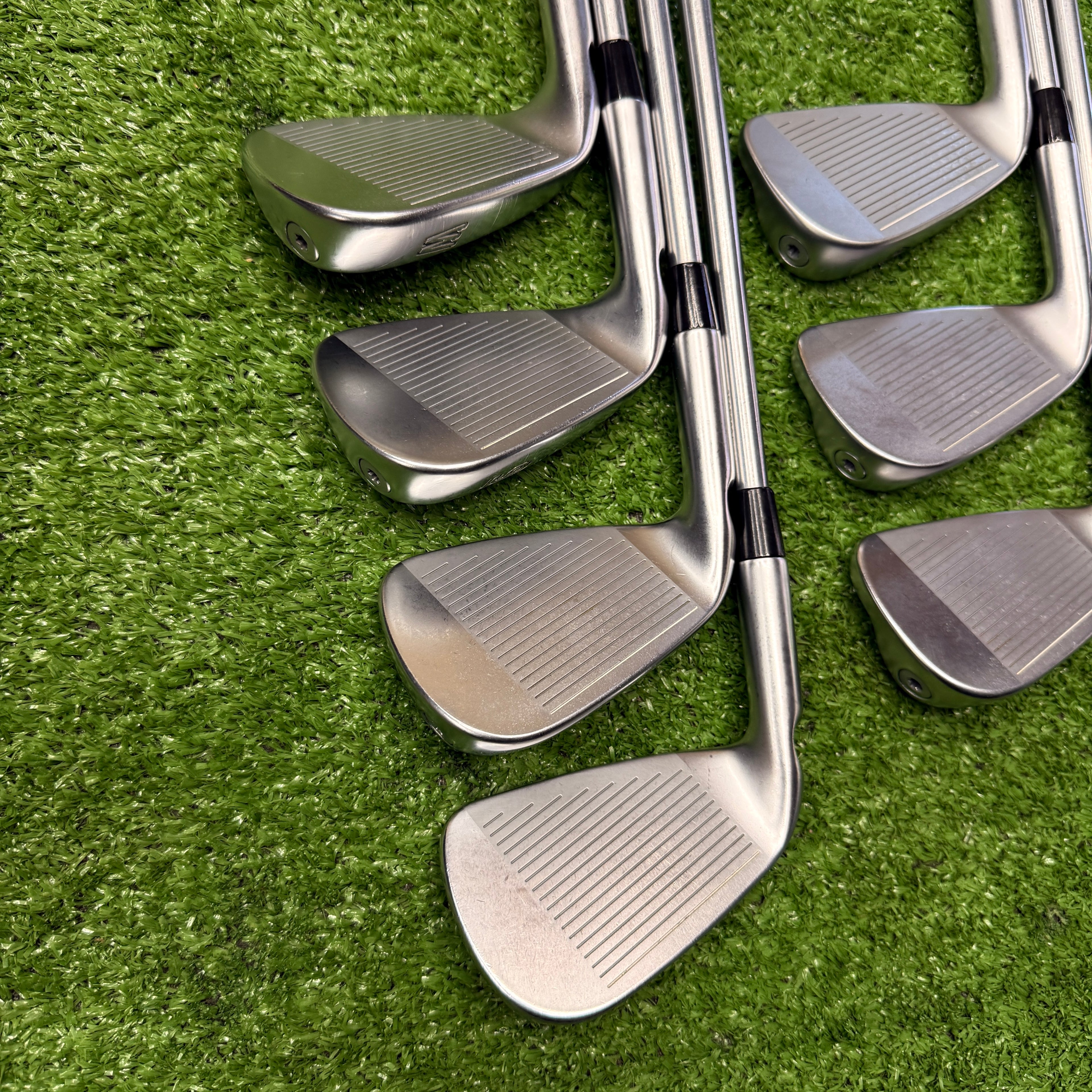 PING i525 "Green Dot" Iron Set 4-PW Stiff Steel RH