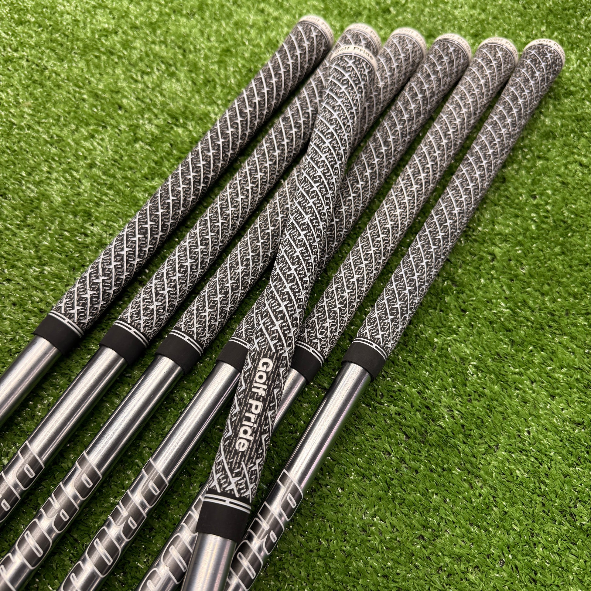 PING i525 "Green Dot" Iron Set 4-PW Stiff Steel RH