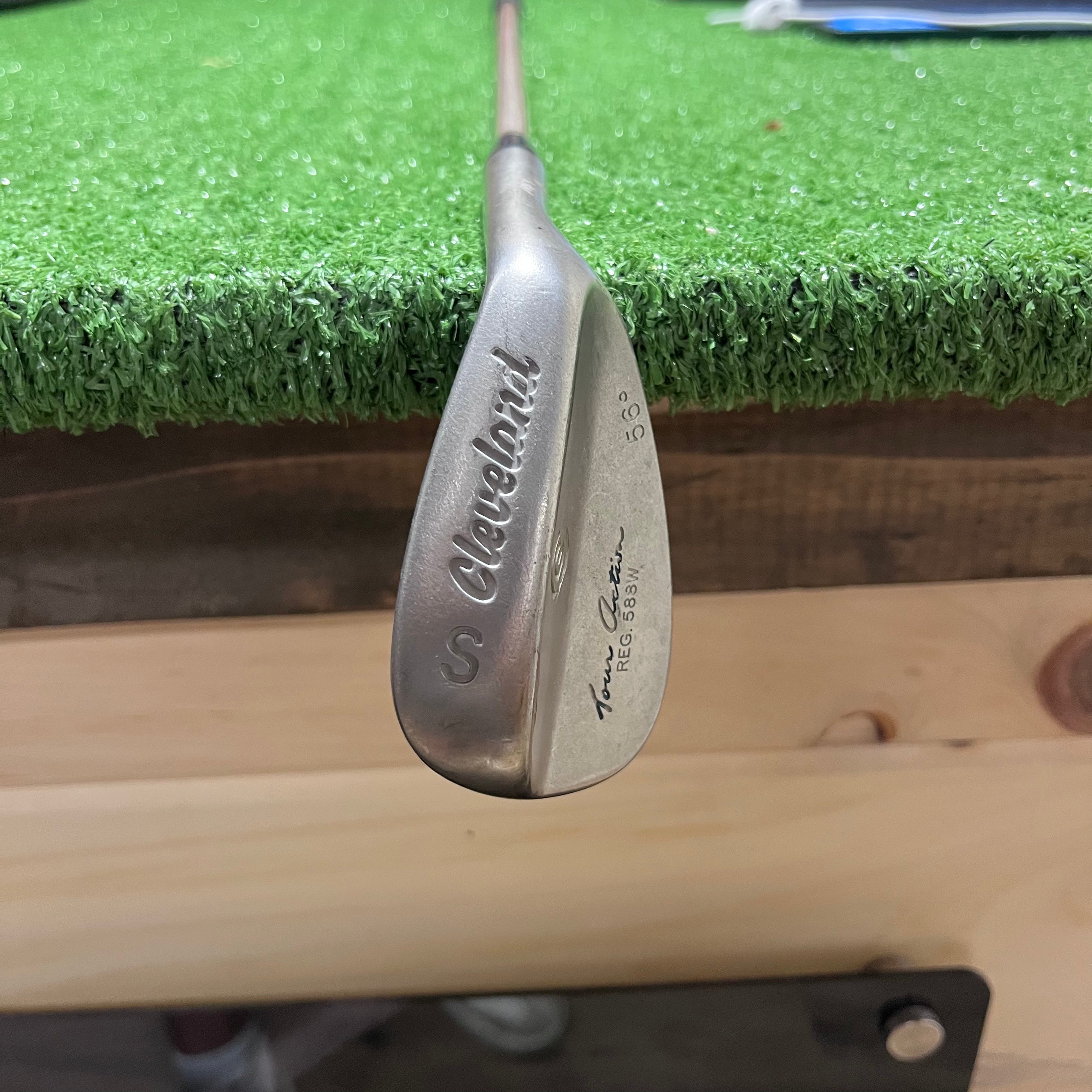 Cleveland Reg588 56° Graphite Womens Flex Wedge RH