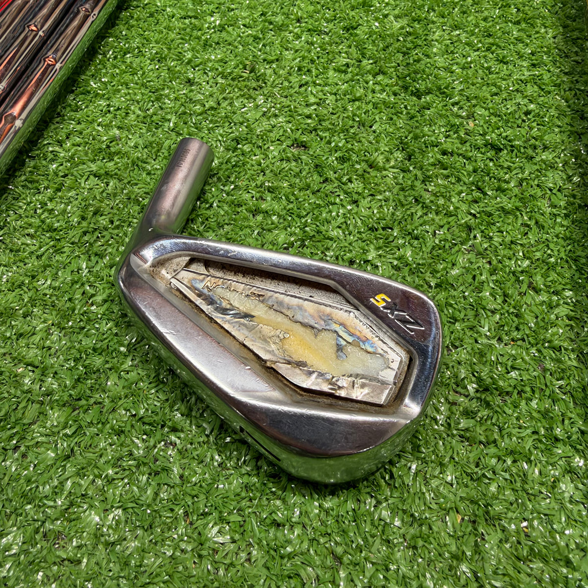 Srixon ZX5 Mark I heads 5-PW + Nippon NSPRO Stiff steel shafts
