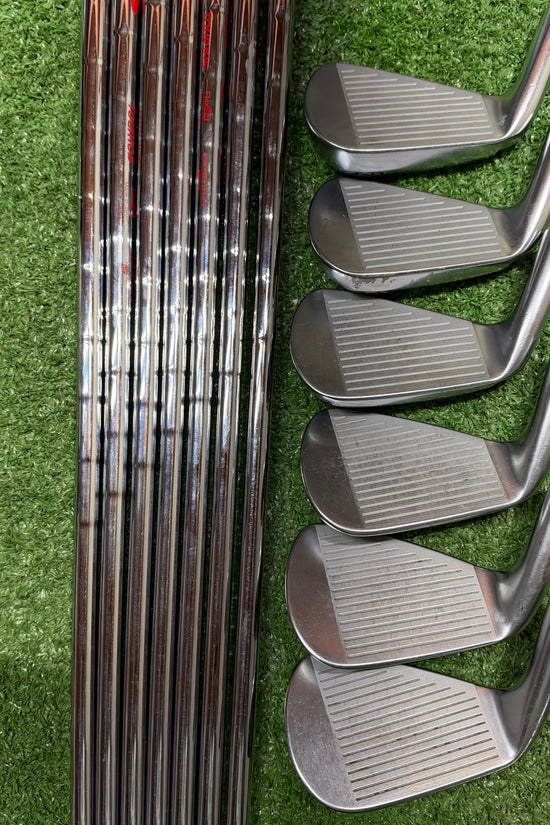 Srixon ZX5 Mark I heads 5-PW + Nippon NSPRO Stiff steel shafts