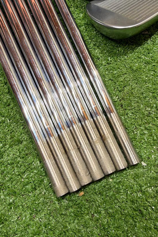 Srixon ZX5 Mark I heads 5-PW + Nippon NSPRO Stiff steel shafts