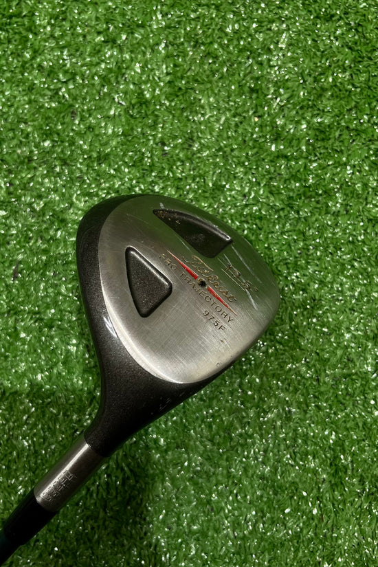 Titleist 975F 13.5° 3 Wood Graphite Regular Flex RH