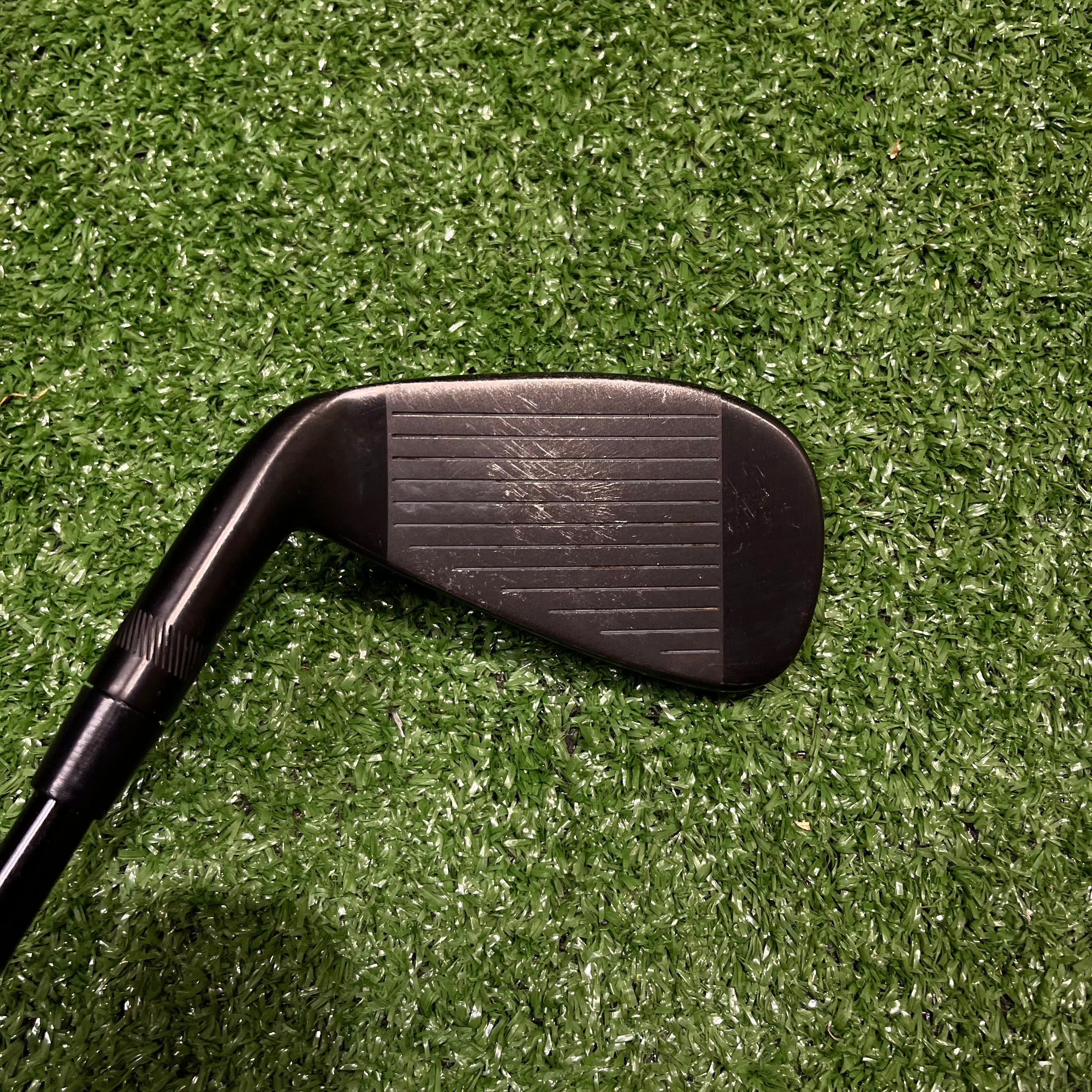 Sub70 699 U-Pro 17° 2 Iron Graphite Stiff Shaft RH