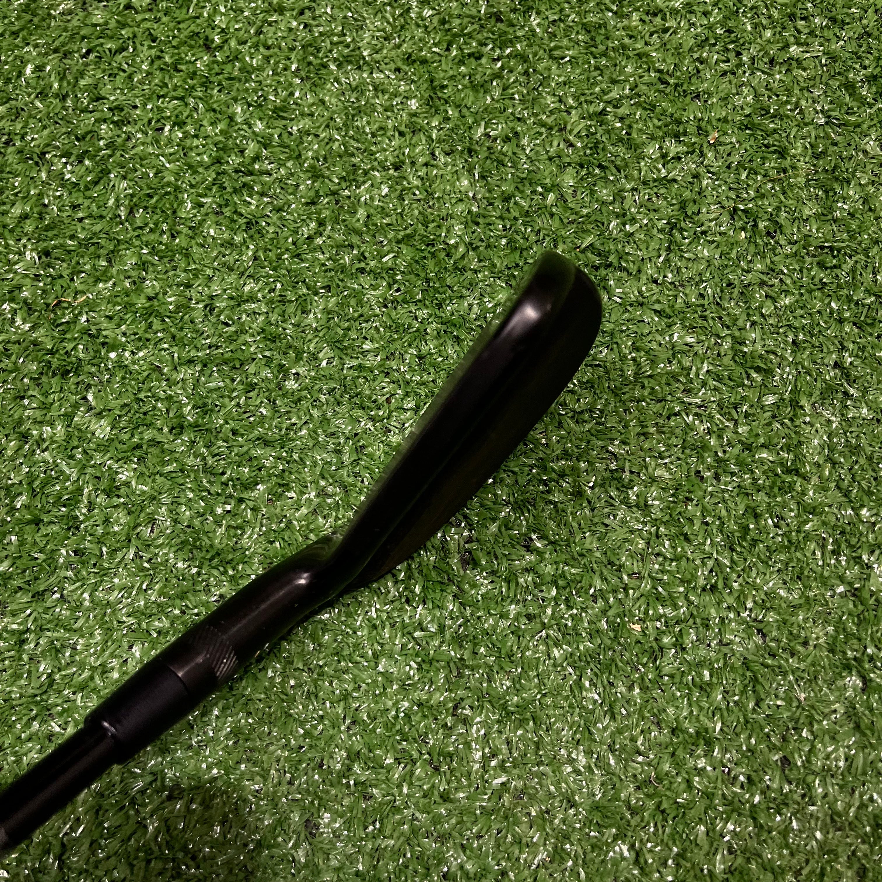 Sub70 699 U-Pro 17° 2 Iron Graphite Stiff Shaft RH