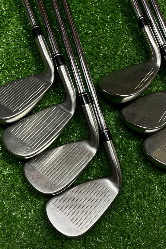 Taylormade R7 Iron Set 4-PW Iron Set Steel Regular Flex RH *READ*