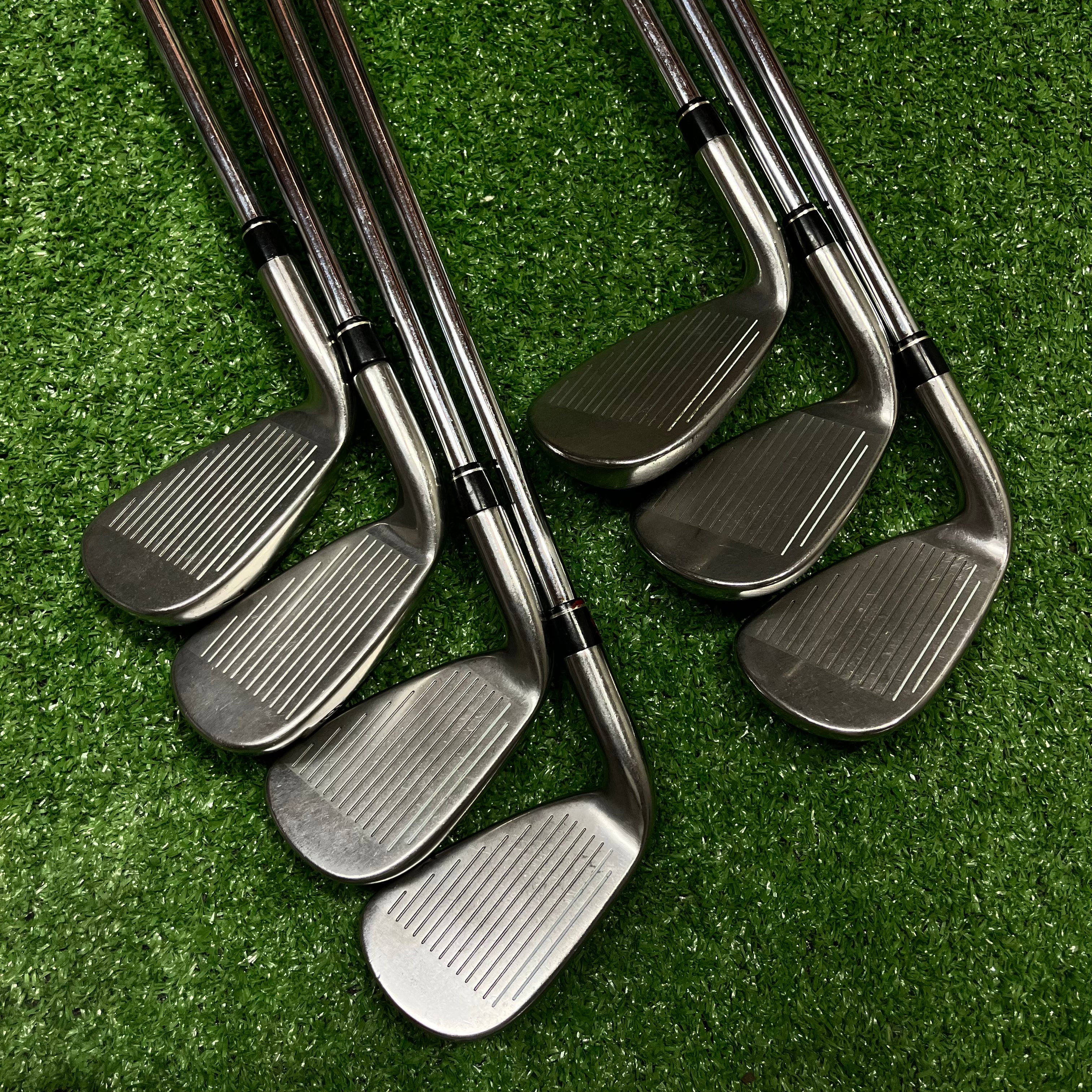 Taylormade R7 Iron Set 4-PW Iron Set Steel Regular Flex RH *READ*