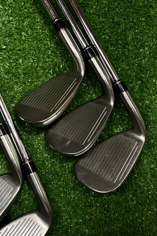 Taylormade R7 Iron Set 4-PW Iron Set Steel Regular Flex RH *READ*