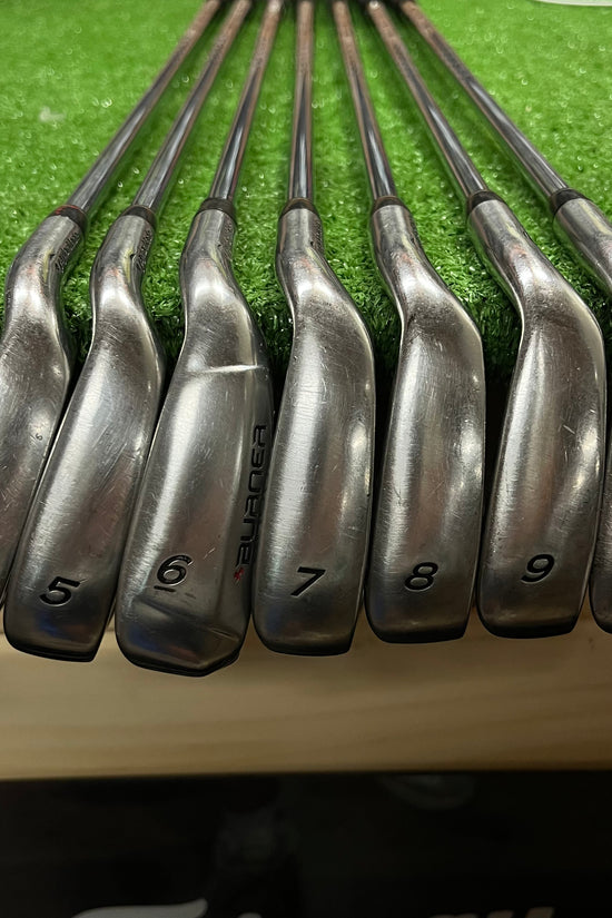 Taylormade R7 Iron Set 4-PW Iron Set Steel Regular Flex RH *READ*