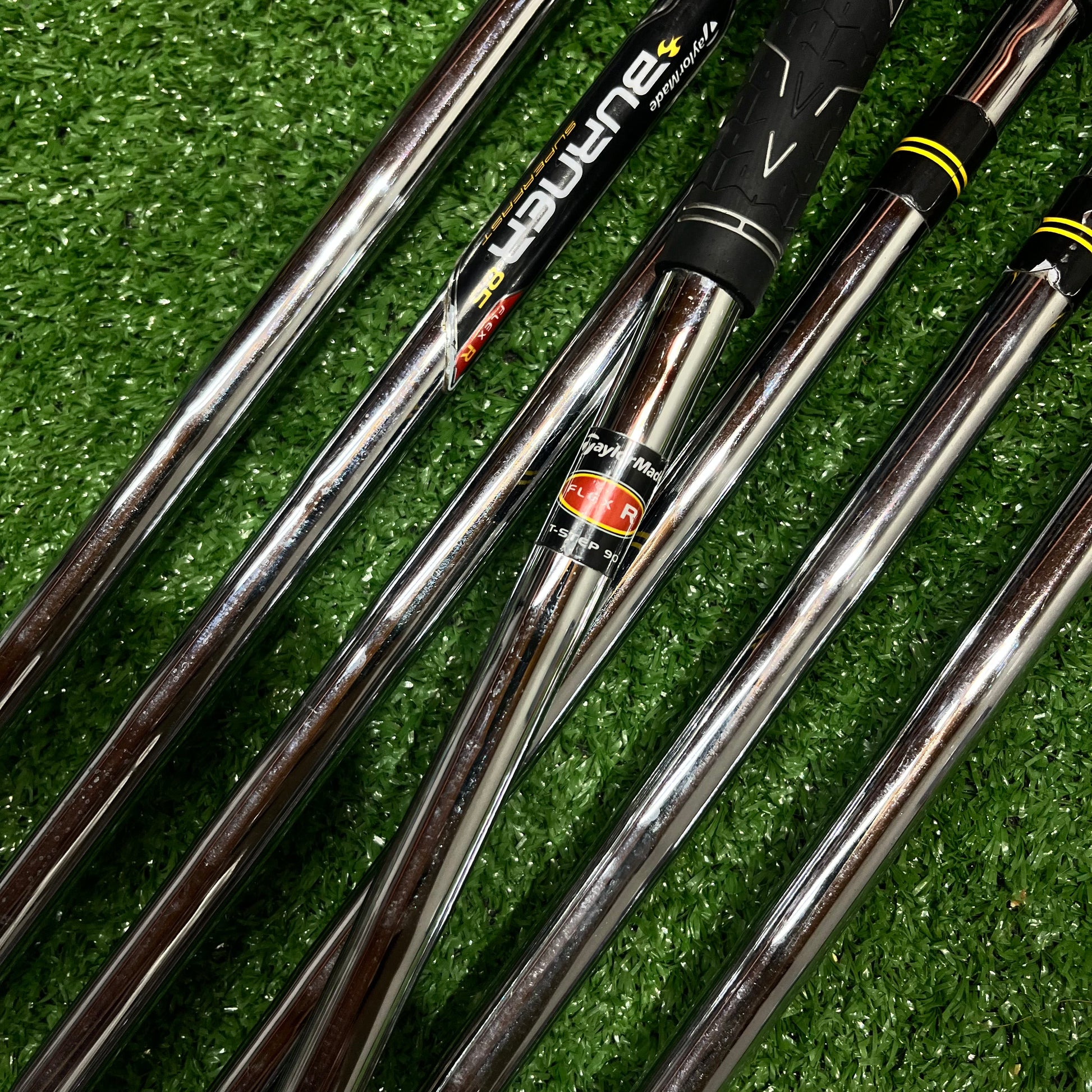 Taylormade R7 Iron Set 4-PW Iron Set Steel Regular Flex RH *READ*