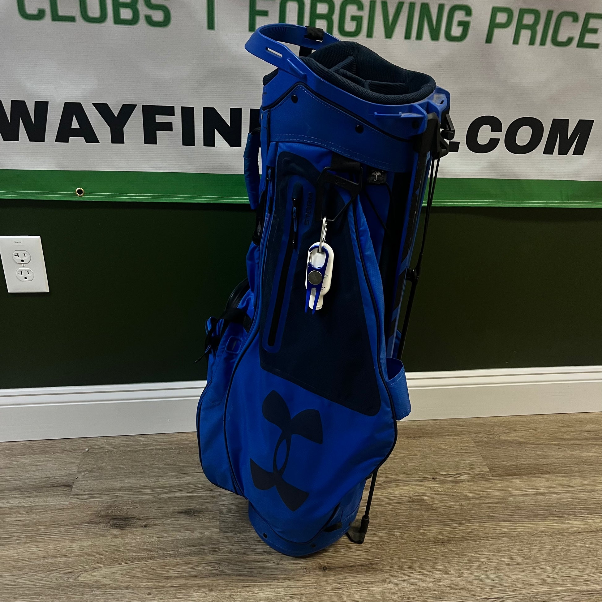 Under Armour Charged Stand Bag