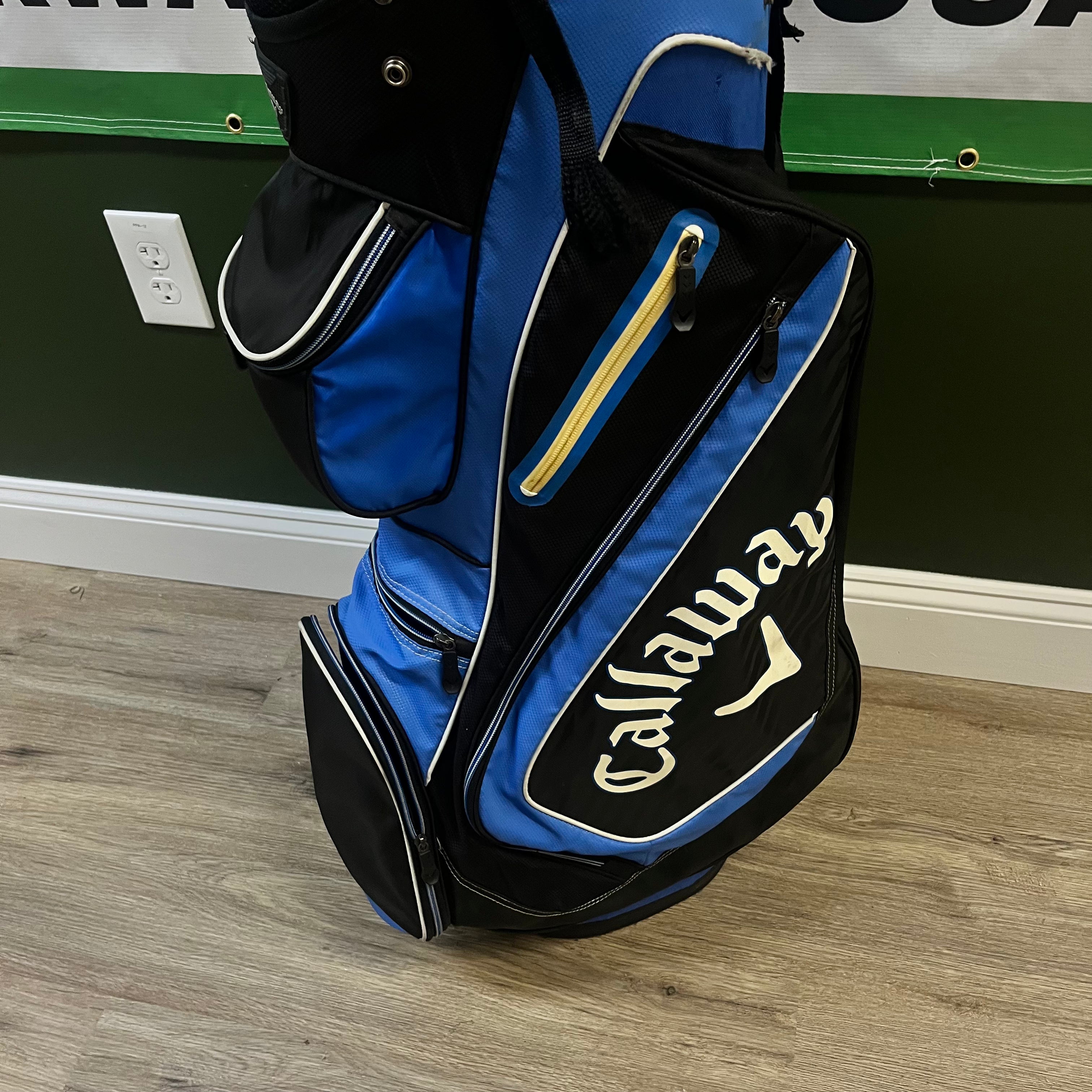 Under Armour Charged Stand Bag