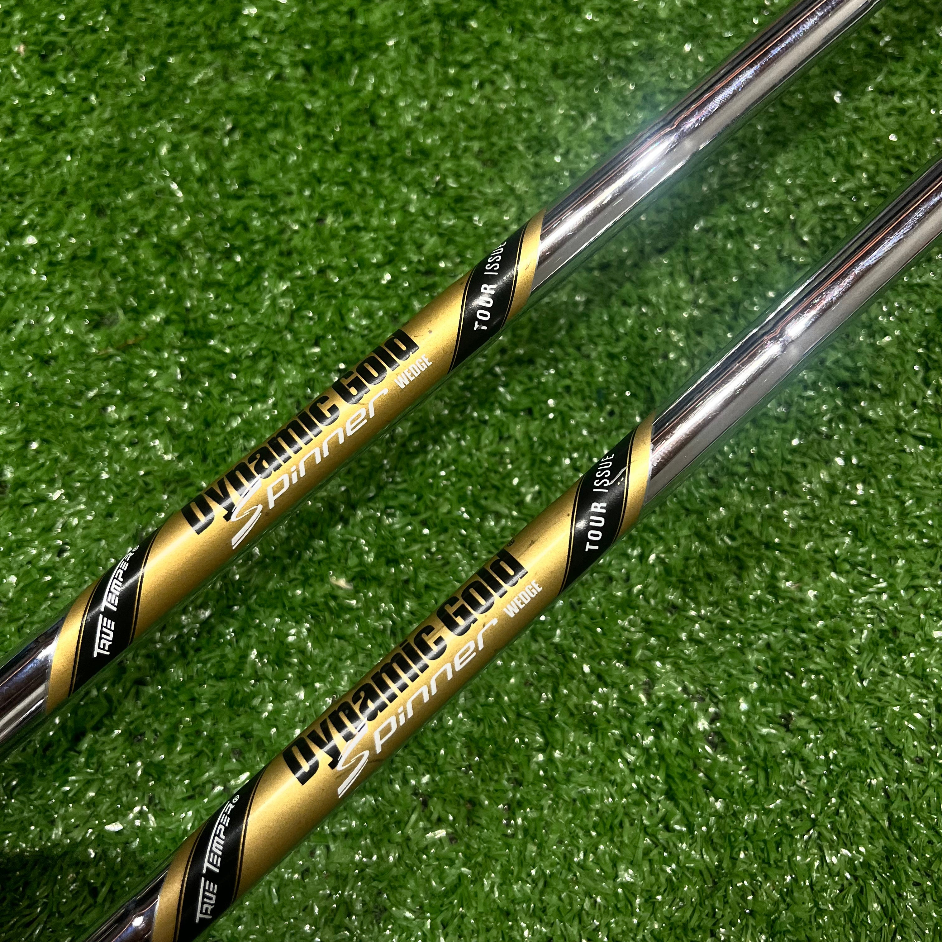Cleveland RTX Full Face 56° and 60° Wedge Set Steel Stiff RH