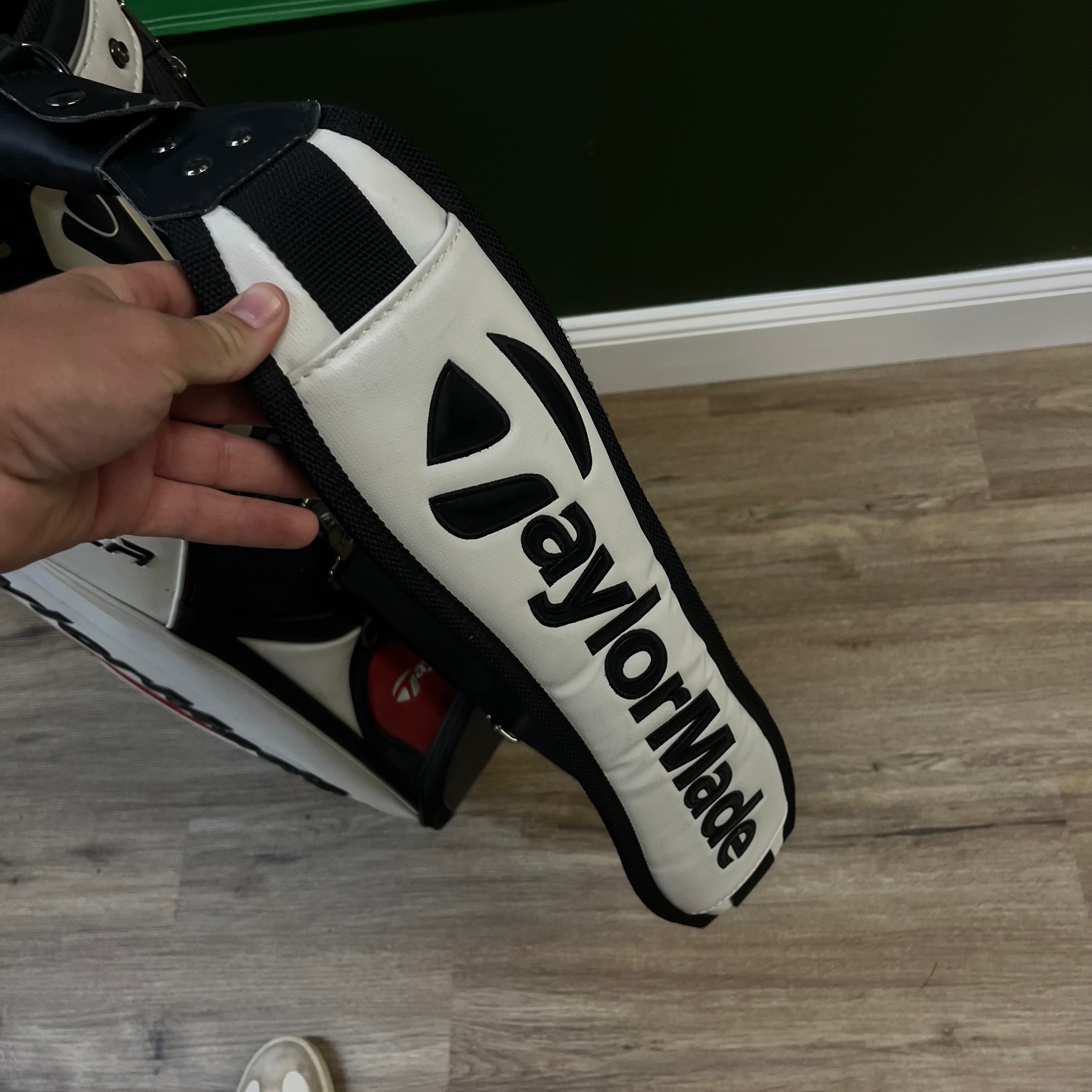Taylormade R7 Staff Bag