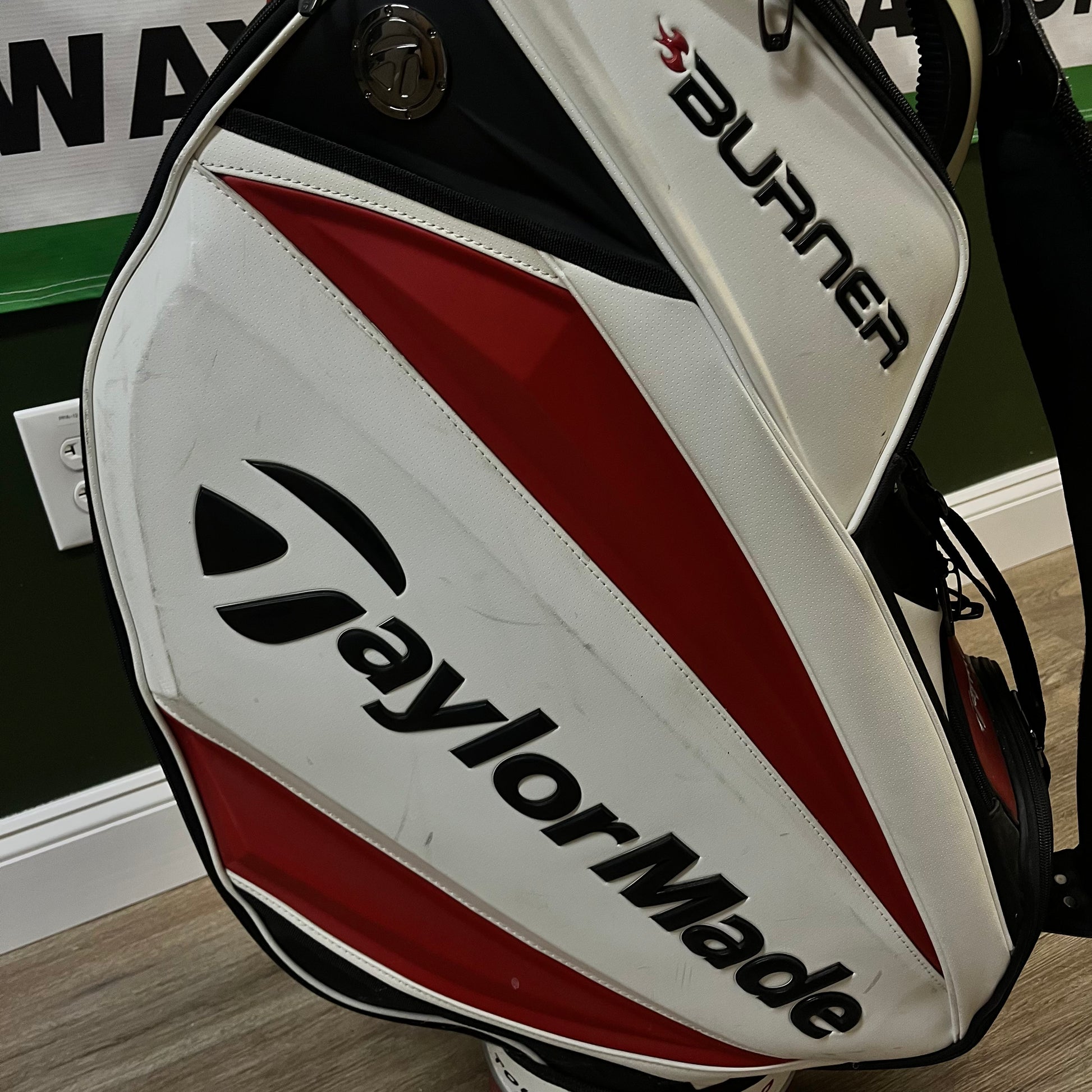 Taylormade R7 Staff Bag