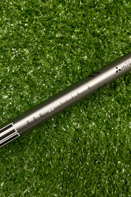 Taylormade Sim2 10.5° Driver Graphite Stiff Flex RH