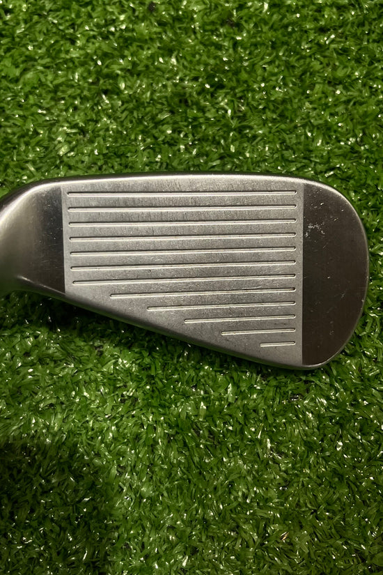 Taylormade Sim UDI 2 Iron Graphite X-Stiff Flex RH