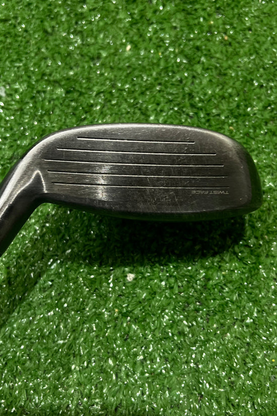 Taylormade Qi35 17° 2 Hybrid Graphite X-Stiff Flex RH