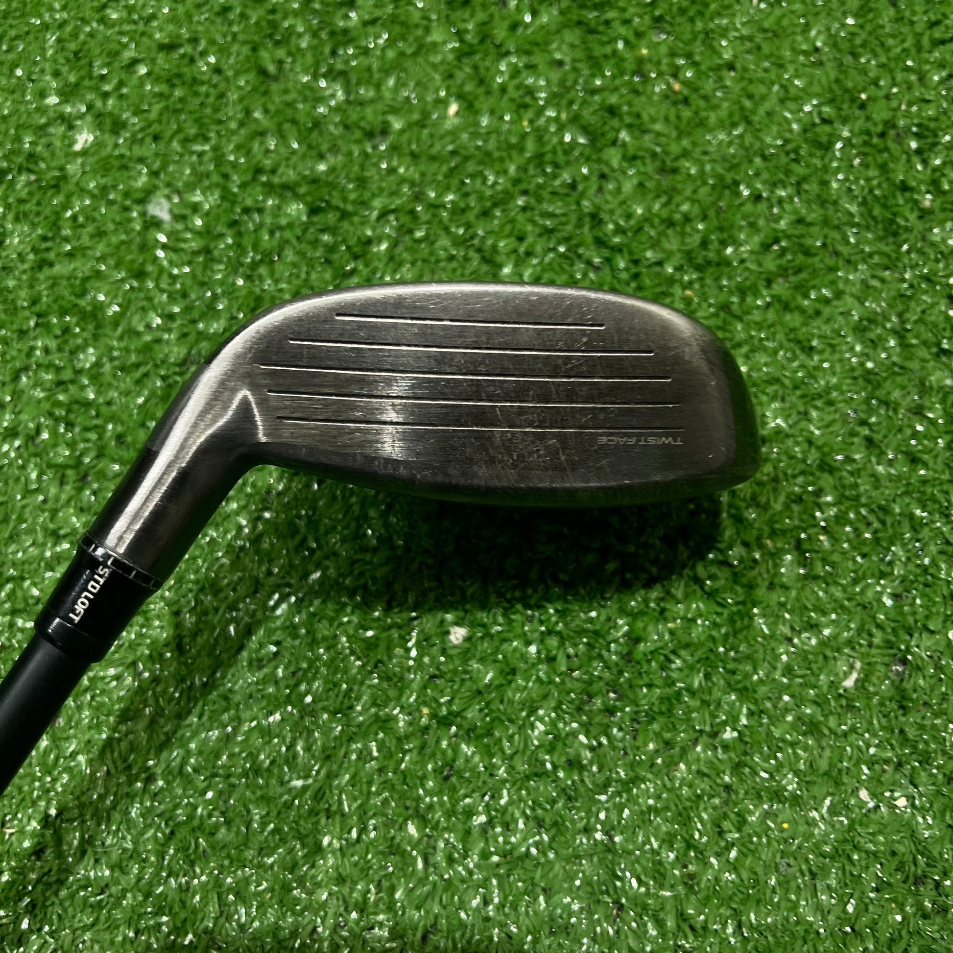 Taylormade Qi35 17° 2 Hybrid Graphite X-Stiff Flex RH