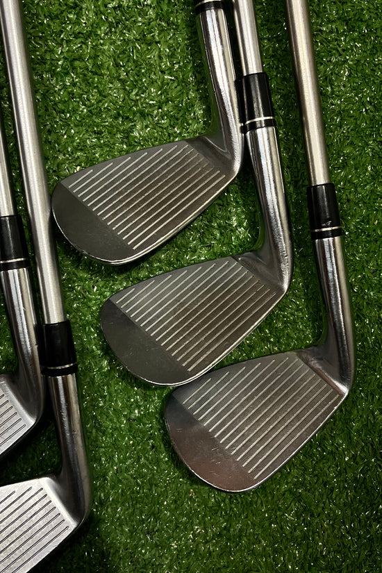 Taylormade P730s Iron Set 4-PW Graphite X-Stiff Flex RH