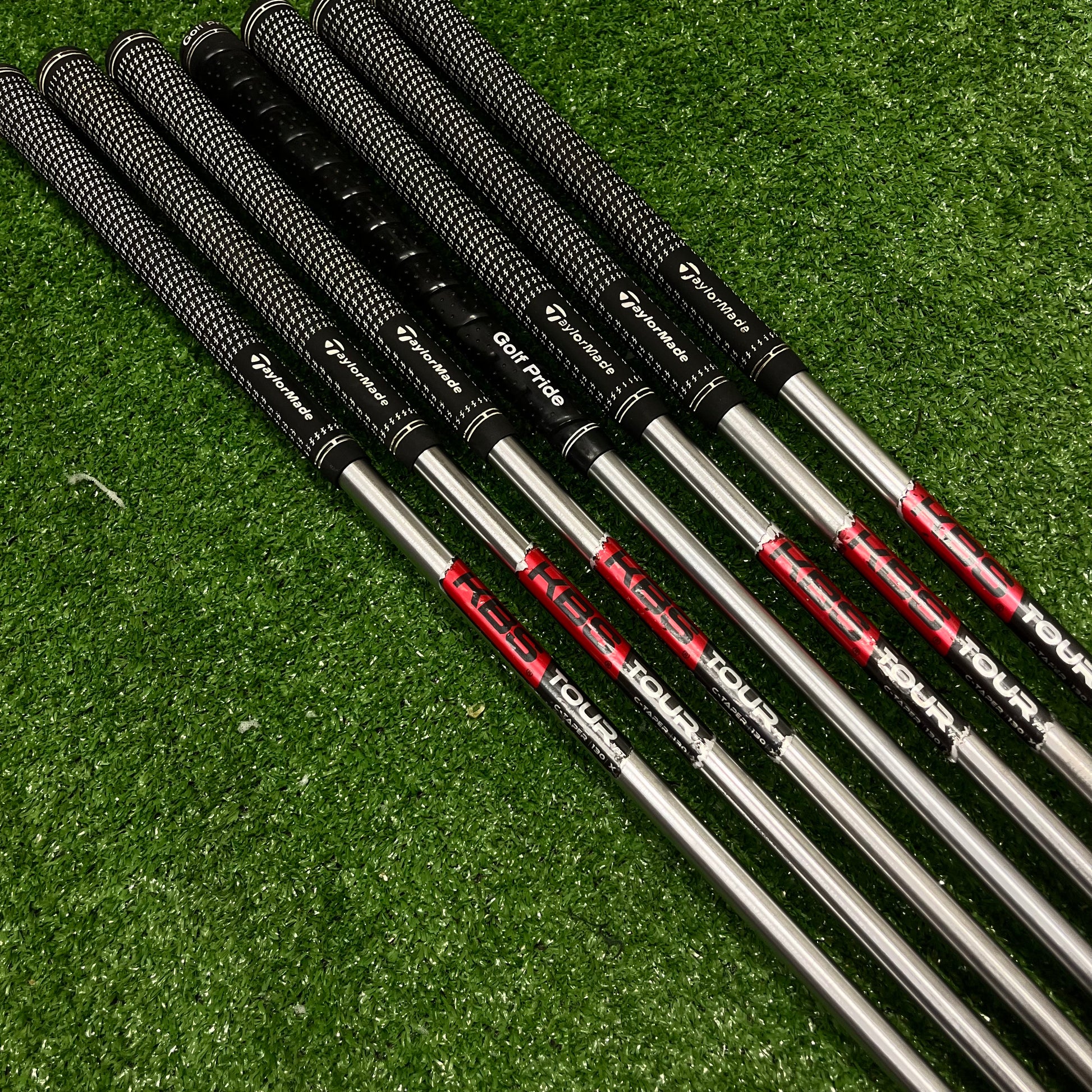 Taylormade P730s Iron Set 4-PW Graphite X-Stiff Flex RH