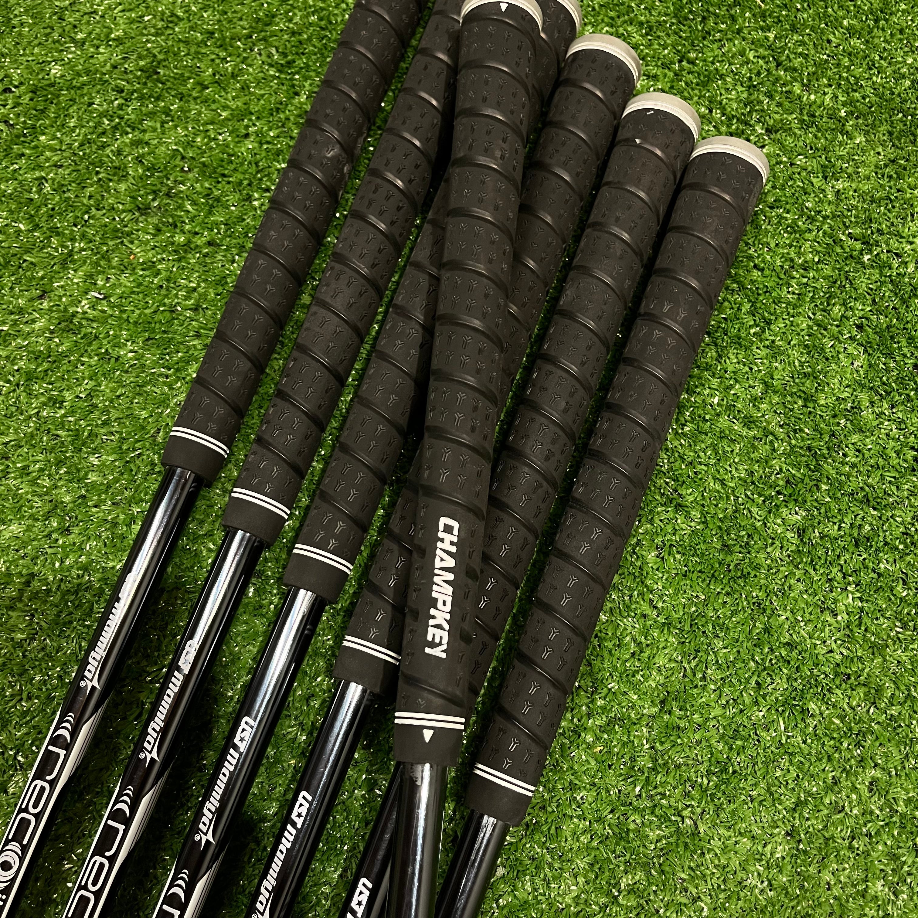 Wilson Staff D9 Forged Iron Set 5-GW Senior Graphite LH