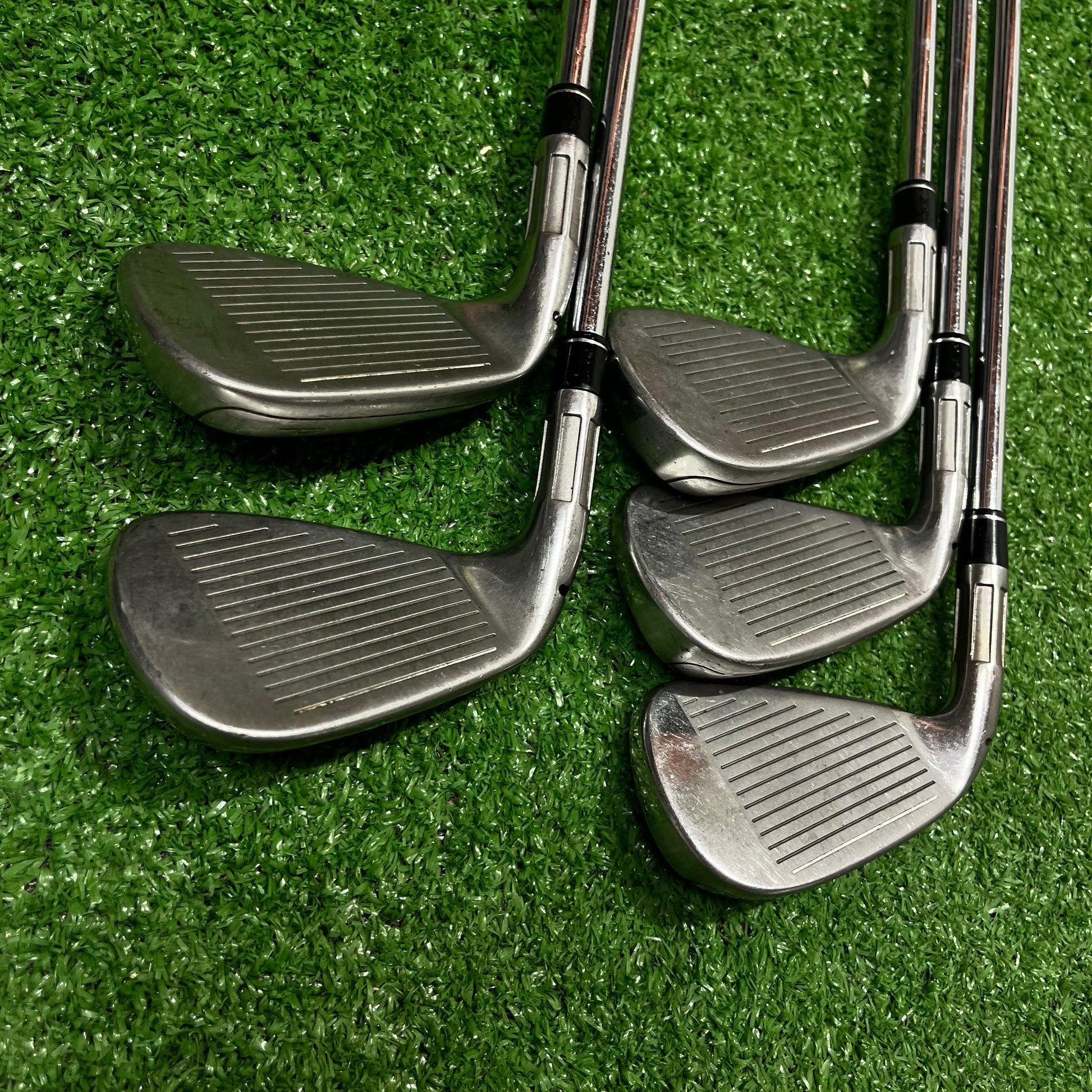 Taylormade M6 Iron Set 6-PW Steel Regular Flex Shafts RH