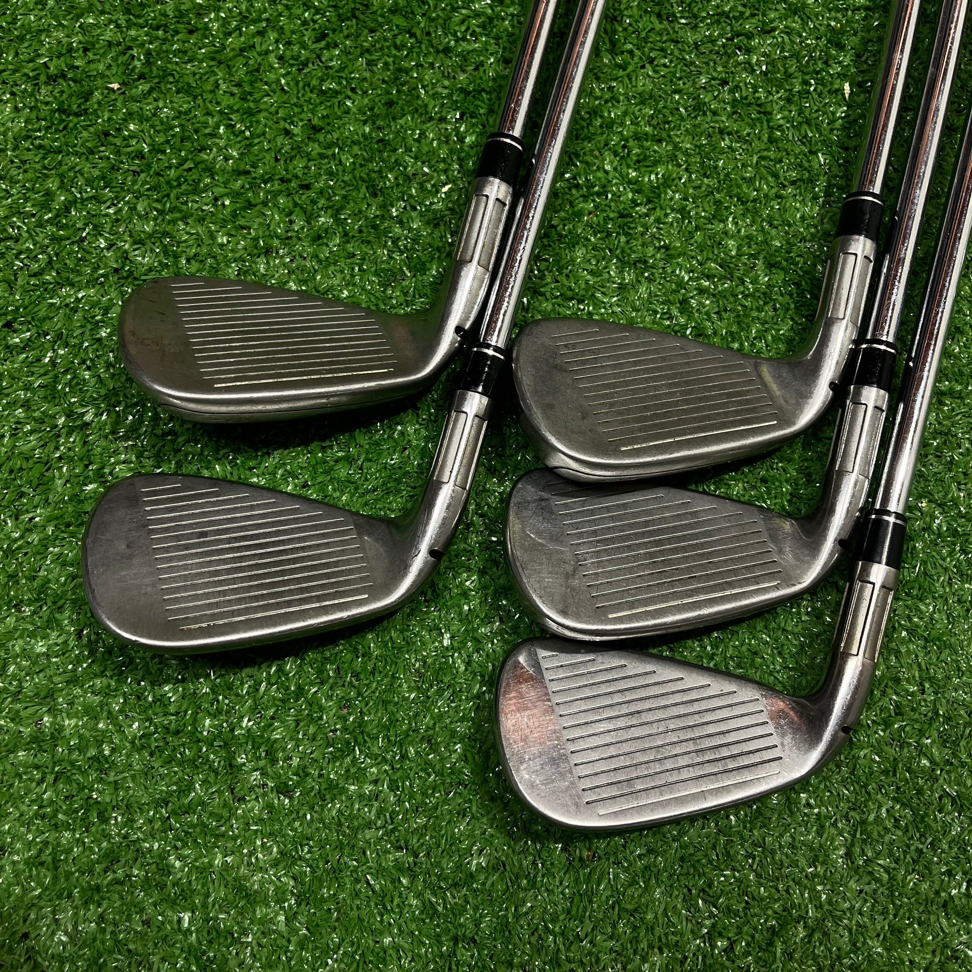 Taylormade M6 Iron Set 6-PW Steel Regular Flex Shafts RH